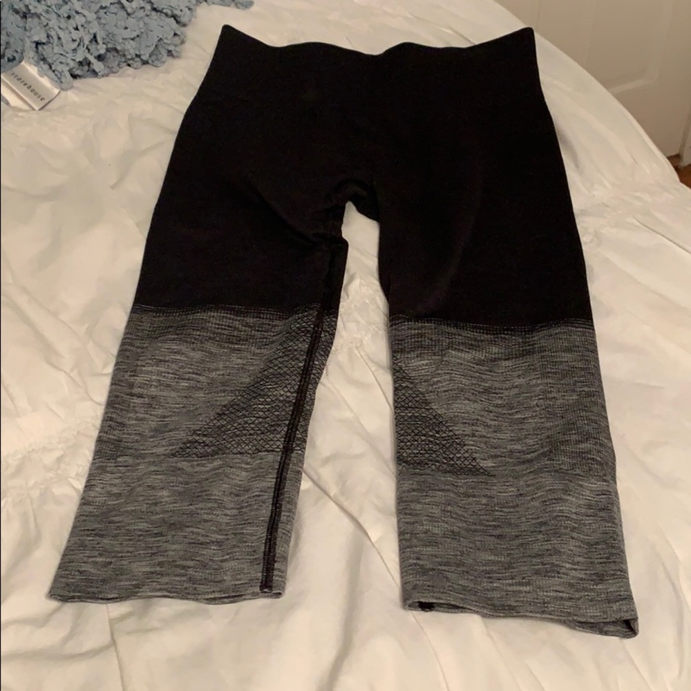Lululemon size 2 pants